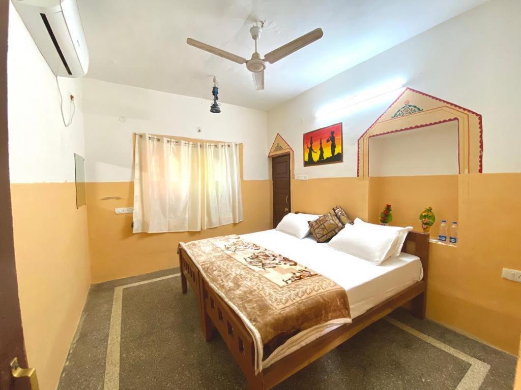 Hotel Sandstone Villa, Jaisalmer Quarto foto
